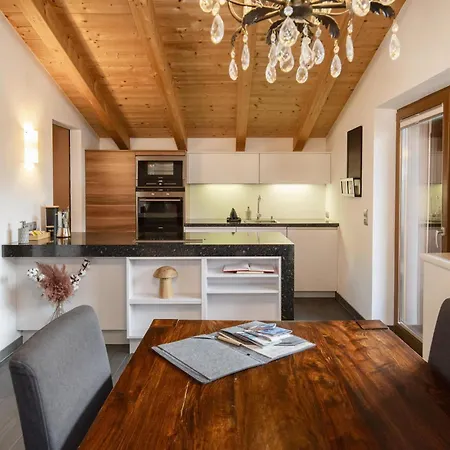 Natural Deluxe Apartment *